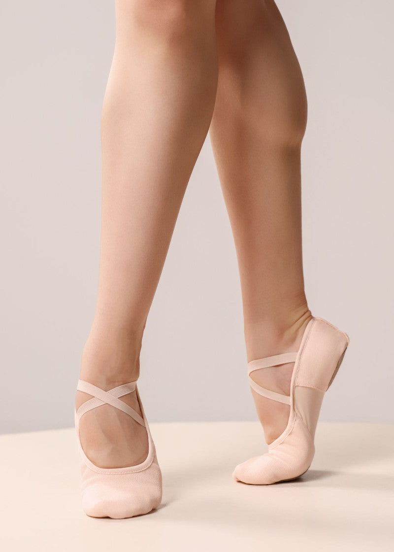 ATTITUDE Advance Stretch Ballet & Dance Shoes – On Foot