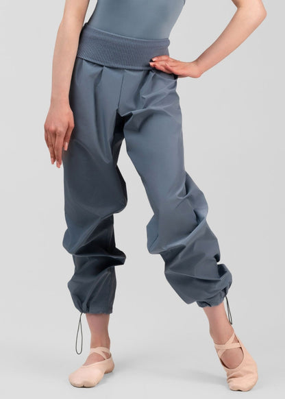 MOMENTUM warm-up pants for dance classes and rehearsals