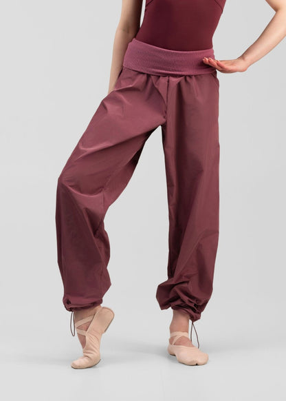 MOMENTUM warm-up pants for dance classes and rehearsals